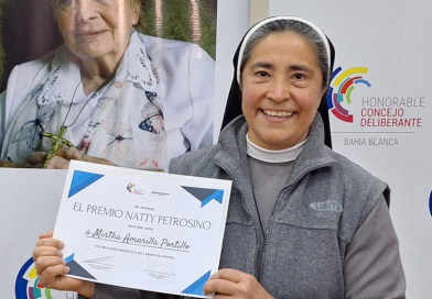 El premio “Natty Petrosino” es para la hermana superiora Mirtha Amarilla Portillo