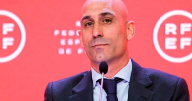 Rubiales condenado a pagar 10.800 euros por agresión sexual por el beso forzado a Jenni Hermoso